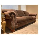 Sealey Nailhead Trim Sofa and Chair Set 