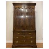 Henredon Five Piece Mahogany Bedroom Set 