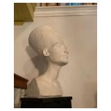 Nefertiti, Bust