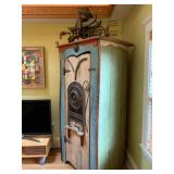 Buy NOW at HuntEstateSales.com