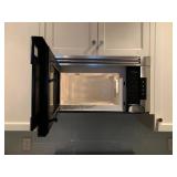 Viking “D3” Gas Range with “D3” Hood and Microwave Combo