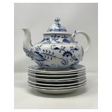 Meissen Porcelain Teapot in Blue Onion