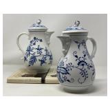 Meissen Porcelain Coffee Pots, Pair