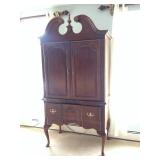 Entertainment Console/Armoire