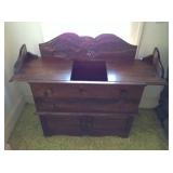 Extendable Server with American Eagle Carving