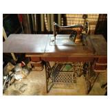 Singer Sewing Machine