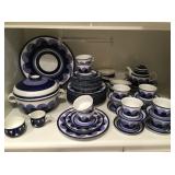 Arabia Dinner Service