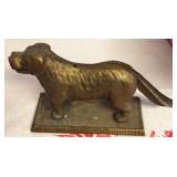 CAST IRON NUT CRACKER