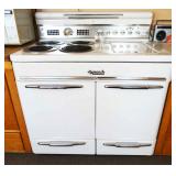 Vintage Monarch Range W/Built In Nesco