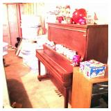 Piano & Misc Nic Nacs