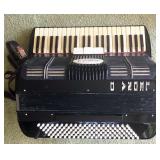 Cellina Accordian