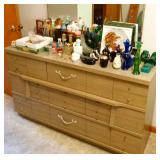 Vanity & Avon Collection