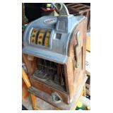 25 Cent Antique Slot Machine