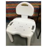2 shower seats