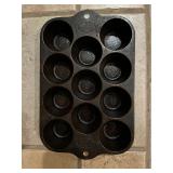 Wagner cast iron muffin