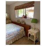 Danish Mondern Square headboard