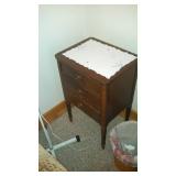 Mahog. Side Table