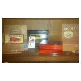 Cigar boxes and humidor