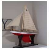 Pond Yacht - Authentic