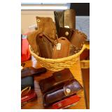 Leather Cases & Knives