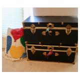 $15.00  & 25.00 Footlocker / Trunks