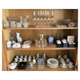 Glassware and knickknacks