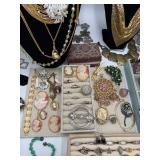 Retro Betties Estate Sale 