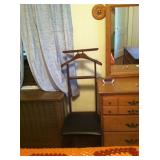 Valet chair with under-seat storage