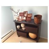 Storage unit with boxes