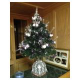 Fiberoptic Christmas tree, changes colors