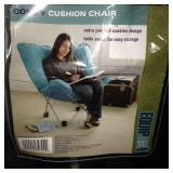 Cushy folding chair