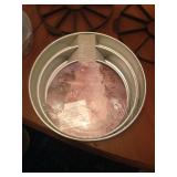 Unopened baking pans.