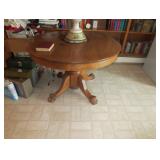 Pink Dog holds massive blowout in Bergenfield treasure trove