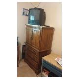 Matching chest of drawers