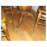 base of claw foot table