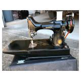 Singer vintage sewing machine