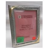 INTERNATIONAL SILVER COMPANY FRAME FOR 5 X 7" PHOTOPhoto Description