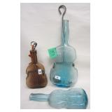 TWO GLASS VIOLIN WALL POCKETShoto Description