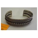 UNMARKED STERLING SILVER CUFF BRACELET. 1.52 TROY OZ