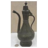 ANTIQUE MIDDLE EAST COPPER PITCHER.