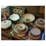 Rooster decor, some nics