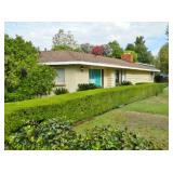 Zelzah Av. Estate Sale, in Sherwood Forest