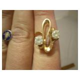 Close up of free-form ring gold