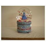 Frozen 2 snow globe