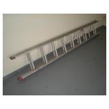 Aluminum extension ladder
