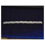 26 point 6 grams diamond and gold bracelet