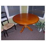 Stanley Pine table