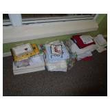 Linens tablecloth, napkins