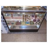 4 foot showcase lockable