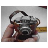 Hitt Japanese mini camera
